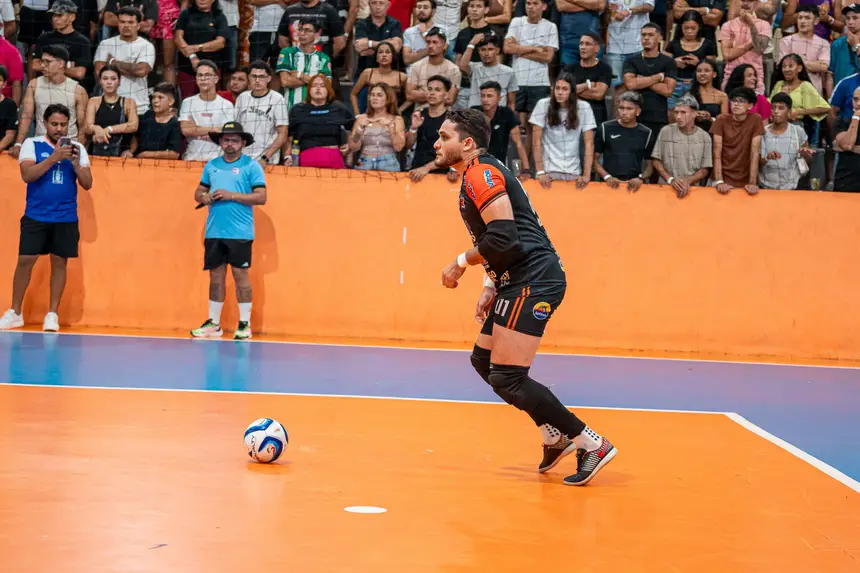  <div class='credito_fotos'>Foto: Heloam Sousa &nbsp;&nbsp;|&nbsp;&nbsp; <a href='/midias/2025/originais/20251129194717-GF00009221-F00107564.webp' download><i class='fa-solid fa-download'></i> Download</a></div>