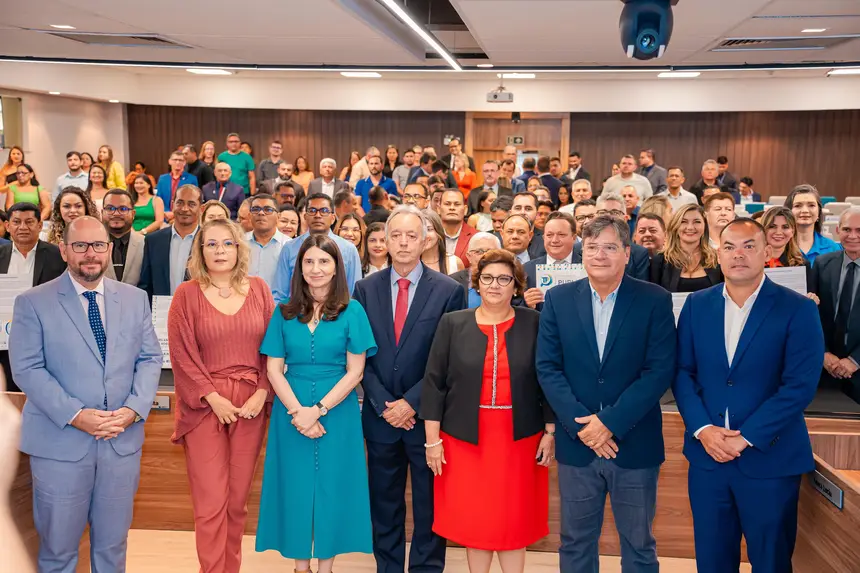  <div class='credito_fotos'>Foto: Heloam Sousa &nbsp;&nbsp;|&nbsp;&nbsp; <a href='/midias/2025/originais/20251205090124-GF00009227-F00107683.webp' download><i class='fa-solid fa-download'></i> Download</a></div>