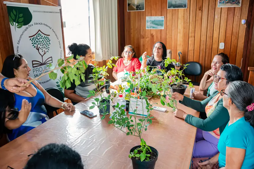  <div class='credito_fotos'>Foto:  &nbsp;&nbsp;|&nbsp;&nbsp; <a href='/midias/2025/originais/20251205144105-GF00009230-F00107721.webp' download><i class='fa-solid fa-download'></i> Download</a></div>