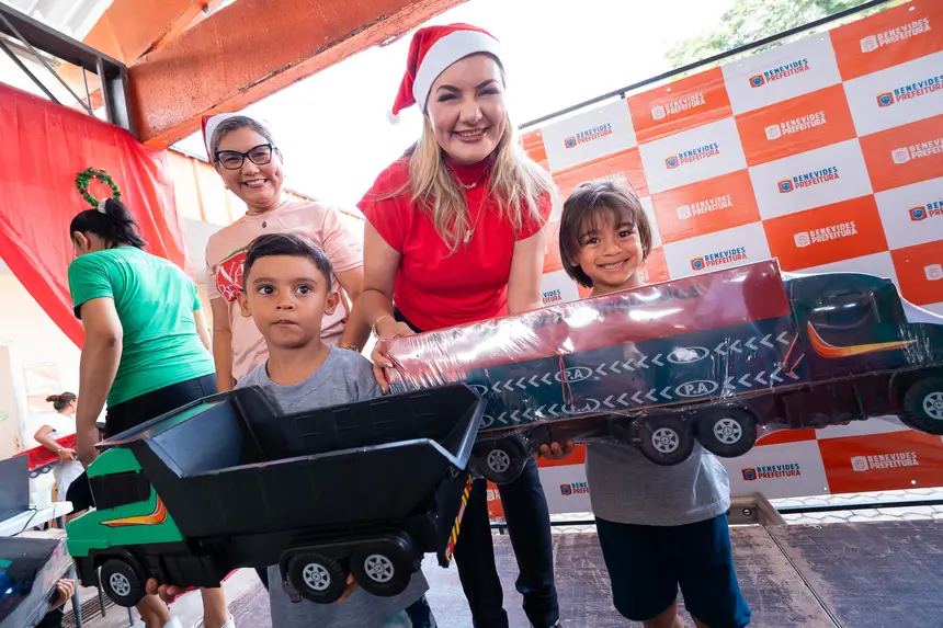  <div class='credito_fotos'>Foto: Heloam Sousa &nbsp;&nbsp;|&nbsp;&nbsp; <a href='/midias/2025/originais/20251216110401-GF00009234-F00108034.webp' download><i class='fa-solid fa-download'></i> Download</a></div>