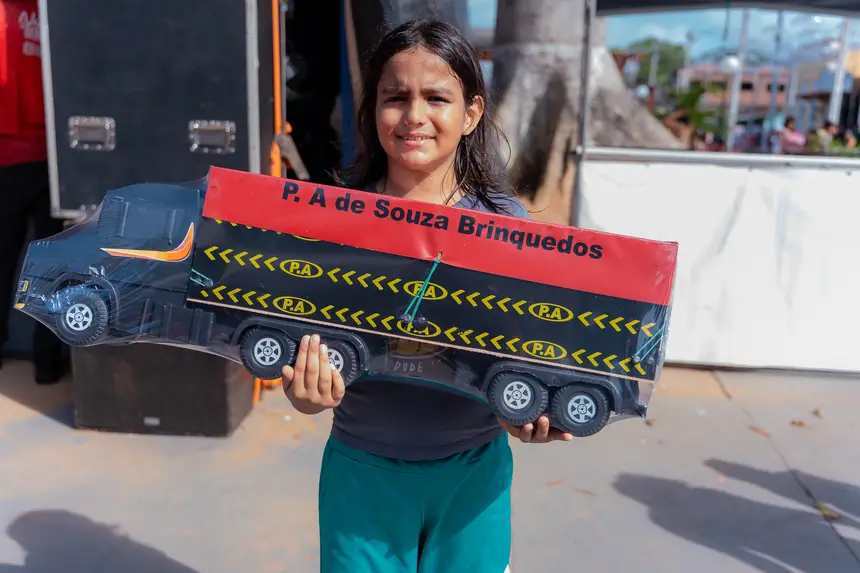  <div class='credito_fotos'>Foto: Heloam Sousa &nbsp;&nbsp;|&nbsp;&nbsp; <a href='/midias/2025/originais/20251217120001-GF00009237-F00108063.webp' download><i class='fa-solid fa-download'></i> Download</a></div>