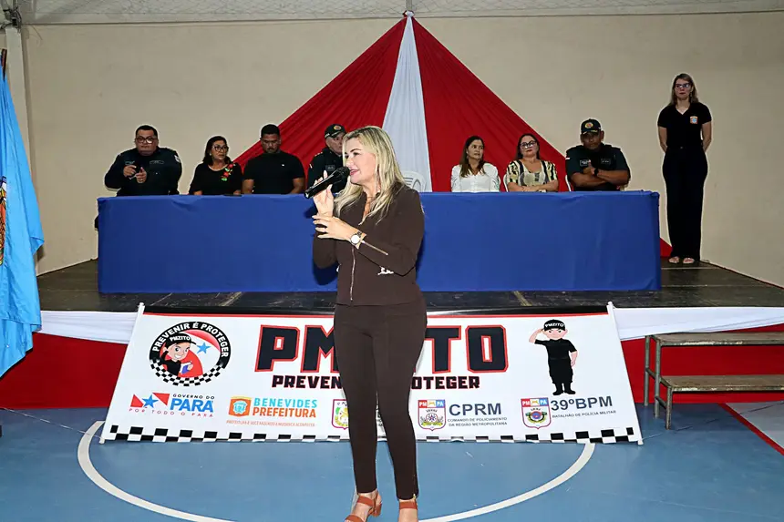  <div class='credito_fotos'>Foto: Márcio Souza &nbsp;&nbsp;|&nbsp;&nbsp; <a href='/midias/2025/originais/20251221012314-GF00009244-F00108310.webp' download><i class='fa-solid fa-download'></i> Download</a></div>