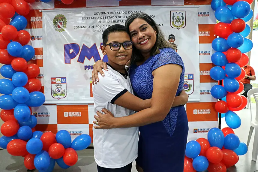  <div class='credito_fotos'>Foto: Márcio Souza &nbsp;&nbsp;|&nbsp;&nbsp; <a href='/midias/2025/originais/20251221012324-GF00009244-F00108317.webp' download><i class='fa-solid fa-download'></i> Download</a></div>