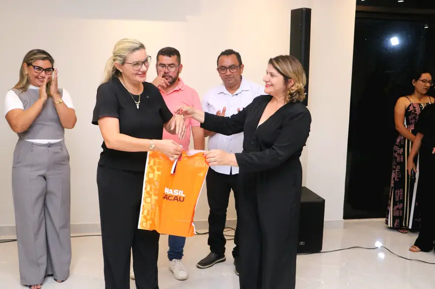  <div class='credito_fotos'>Foto: Márcio Souza &nbsp;&nbsp;|&nbsp;&nbsp; <a href='/midias/2025/originais/20251224004229-GF00009252-F00108687.webp' download><i class='fa-solid fa-download'></i> Download</a></div>