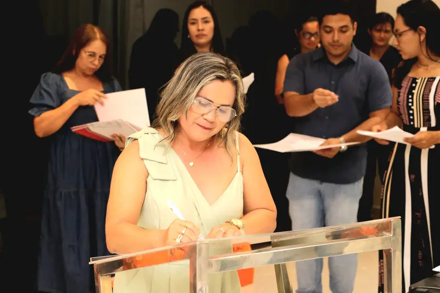  <div class='credito_fotos'>Foto: Márcio Souza &nbsp;&nbsp;|&nbsp;&nbsp; <a href='/midias/2025/originais/20251224004234-GF00009252-F00108691.webp' download><i class='fa-solid fa-download'></i> Download</a></div>