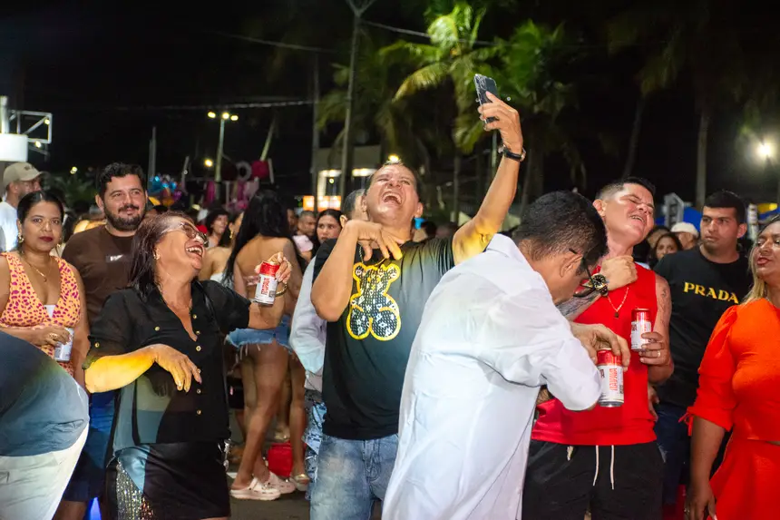  <div class='credito_fotos'>Foto: Karla Reis &nbsp;&nbsp;|&nbsp;&nbsp; <a href='/midias/2025/originais/20251229104731-GF00009254-F00108735.webp' download><i class='fa-solid fa-download'></i> Download</a></div>