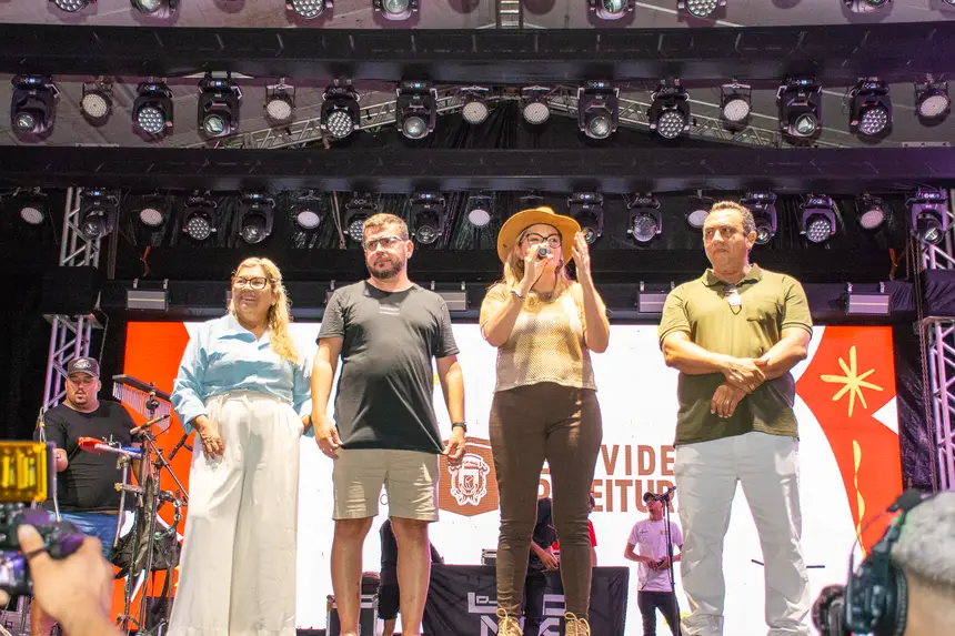  <div class='credito_fotos'>Foto: Karla Reis &nbsp;&nbsp;|&nbsp;&nbsp; <a href='/midias/2025/originais/20251229104754-GF00009254-F00108752.webp' download><i class='fa-solid fa-download'></i> Download</a></div>