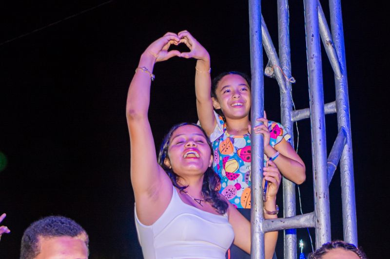  <div class='credito_fotos'>Foto: Karla Reis &nbsp;&nbsp;|&nbsp;&nbsp; <a href='/midias/2025/originais/8034_e65f41c4-fbff-7cb7-deb6-2f63a7cac811.jpg' download><i class='fa-solid fa-download'></i> Download</a></div>