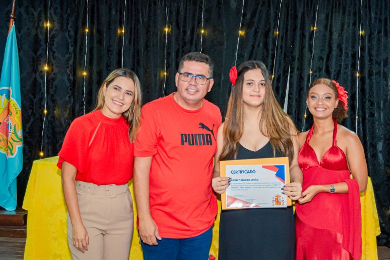  <div class='credito_fotos'>Foto: Karla Reis &nbsp;&nbsp;|&nbsp;&nbsp; <a href='/midias/2025/originais/8036_ffddc967-1410-1b56-2116-1ea8152fb999.jpg' download><i class='fa-solid fa-download'></i> Download</a></div>