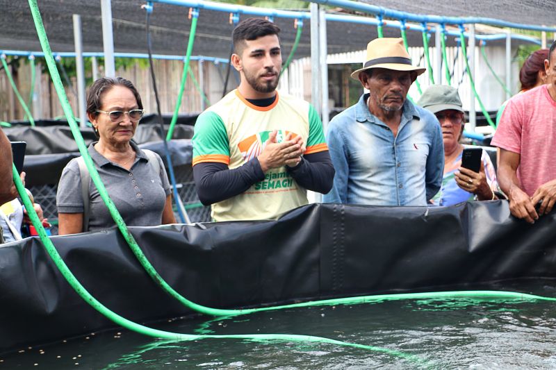 ENCERRAMENTO DO SEMINÁRIO DE PLANEJAMENTO SEMAGRI - VISITA A PROPRIEDADE SO SR LUIZ <div class='credito_fotos'>Foto: Márcio Souza &nbsp;&nbsp;|&nbsp;&nbsp; <a href='/midias/2025/originais/8050_2068acb8-de51-49e7-24d4-2247f20c3471.jpg' download><i class='fa-solid fa-download'></i> Download</a></div>