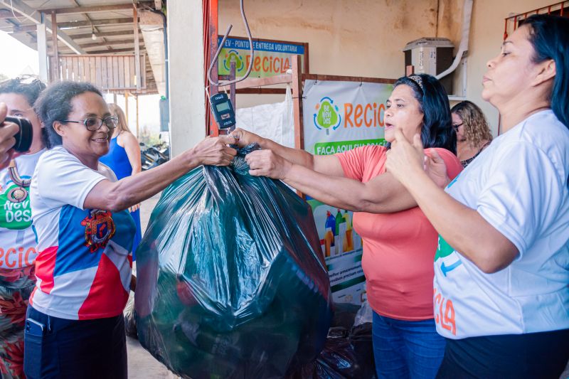  <div class='credito_fotos'>Foto: Karla Reis &nbsp;&nbsp;|&nbsp;&nbsp; <a href='/midias/2025/originais/8059_688f958b-d90d-bc4a-e035-5ee8e5996926.jpg' download><i class='fa-solid fa-download'></i> Download</a></div>