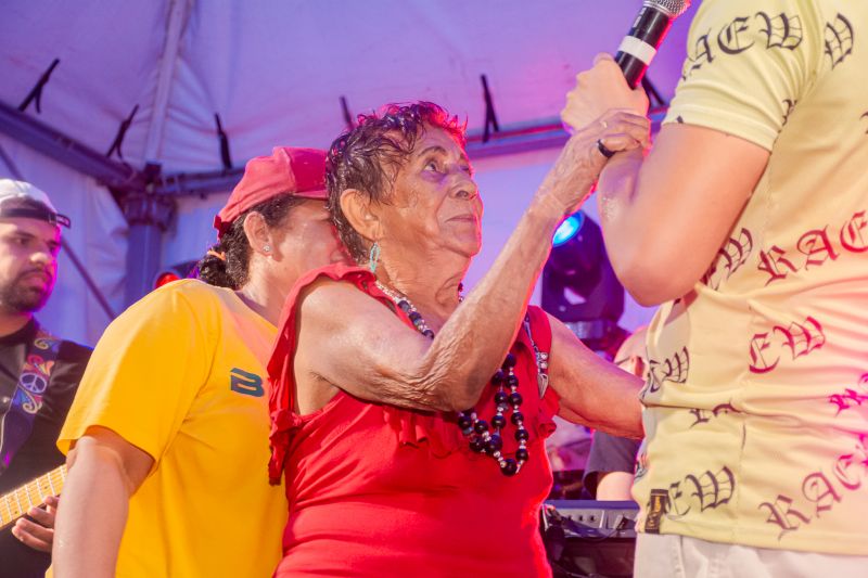  <div class='credito_fotos'>Foto: Karla Reis &nbsp;&nbsp;|&nbsp;&nbsp; <a href='/midias/2025/originais/8073_b3244a59-fe0a-af6d-3f6d-39d0f09a0224.jpg' download><i class='fa-solid fa-download'></i> Download</a></div>