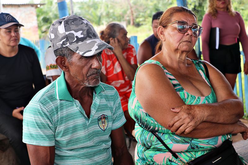 Oficina de Mandiocultura SEMAT <div class='credito_fotos'>Foto: Márcio Souza &nbsp;&nbsp;|&nbsp;&nbsp; <a href='/midias/2025/originais/8096_6f8ee719-a666-6c8f-7a6d-54b64a22381a.jpg' download><i class='fa-solid fa-download'></i> Download</a></div>