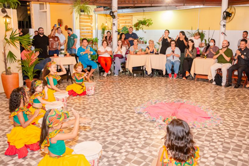  <div class='credito_fotos'>Foto: Karla Reis &nbsp;&nbsp;|&nbsp;&nbsp; <a href='/midias/2025/originais/9119_e3d55915-b70e-6089-4508-ba75f2e61f7e.jpg' download><i class='fa-solid fa-download'></i> Download</a></div>