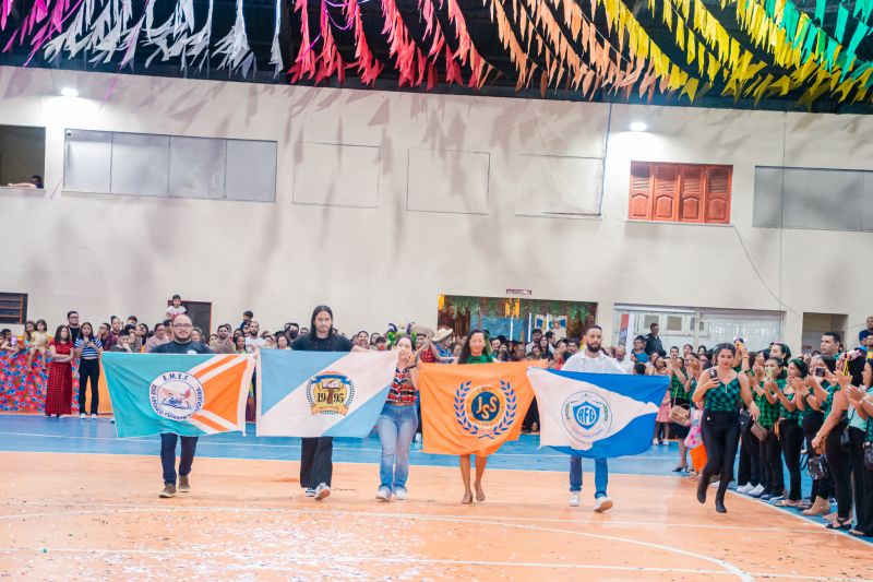  <div class='credito_fotos'>Foto: Karla Reis &nbsp;&nbsp;|&nbsp;&nbsp; <a href='/midias/2025/originais/9129_fdf97b87-306d-c792-fb3c-dd8443ef28c9.jpg' download><i class='fa-solid fa-download'></i> Download</a></div>