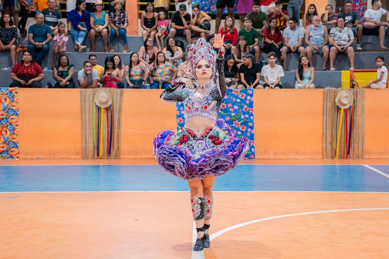  <div class='credito_fotos'>Foto: Karla Reis &nbsp;&nbsp;|&nbsp;&nbsp; <a href='/midias/2025/originais/9135_c4b245e6-1c11-9f8a-c716-b717979e1a77.jpg' download><i class='fa-solid fa-download'></i> Download</a></div>