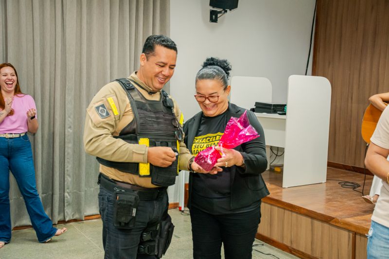  <div class='credito_fotos'>Foto: Karla Reis &nbsp;&nbsp;|&nbsp;&nbsp; <a href='/midias/2025/originais/9186_79447e87-9048-7086-5c76-003bf7e09ed7.jpg' download><i class='fa-solid fa-download'></i> Download</a></div>