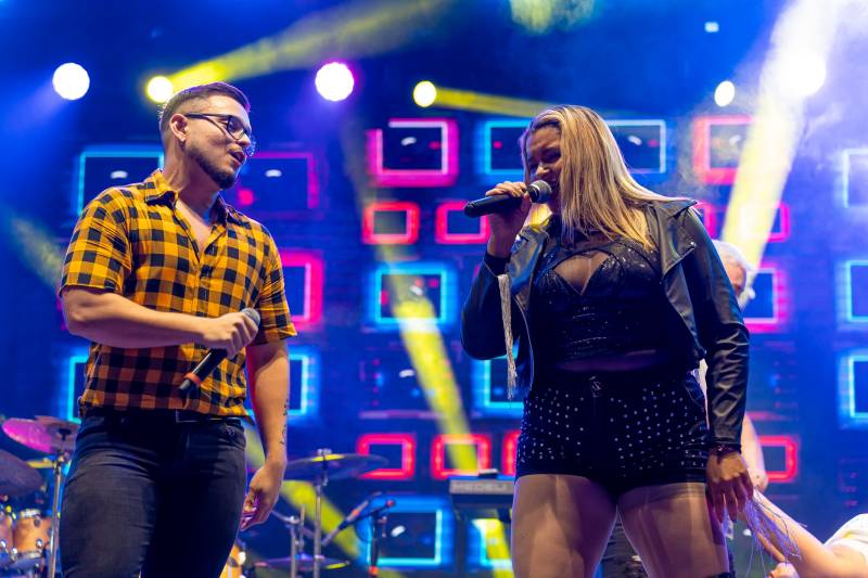 Sassaricando 2025 segue arrastando multidões na segunda noite do maior São João do Pará