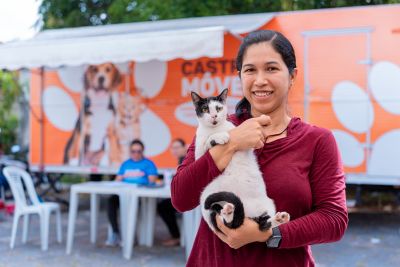 notícia: Castramóvel chega a Benfica e realiza Mutirão de triagem e castração para cães e gatos