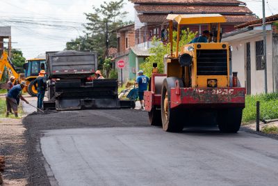 notícia: Prefeitura de Benevides avança com pavimentação no Bairro das Flores