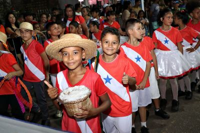 notícia:  Evento cívico destacou o trabalho que vem sendo feito no município na área da educação ambiental 
