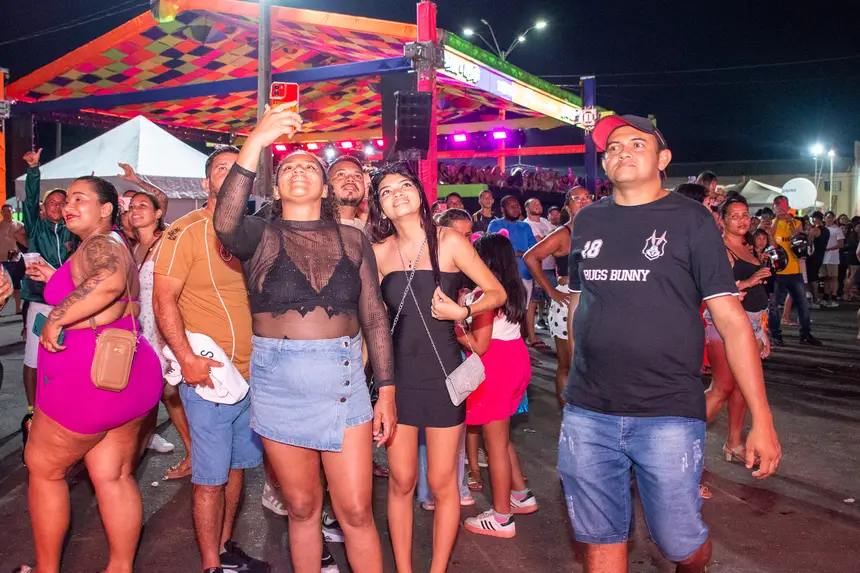  <div class='credito_fotos'>Foto: Karla Reis &nbsp;&nbsp;|&nbsp;&nbsp; <a href='/midias/2026/originais/20260219041904-GF00009314-F00111635.webp' download><i class='fa-solid fa-download'></i> Download</a></div>