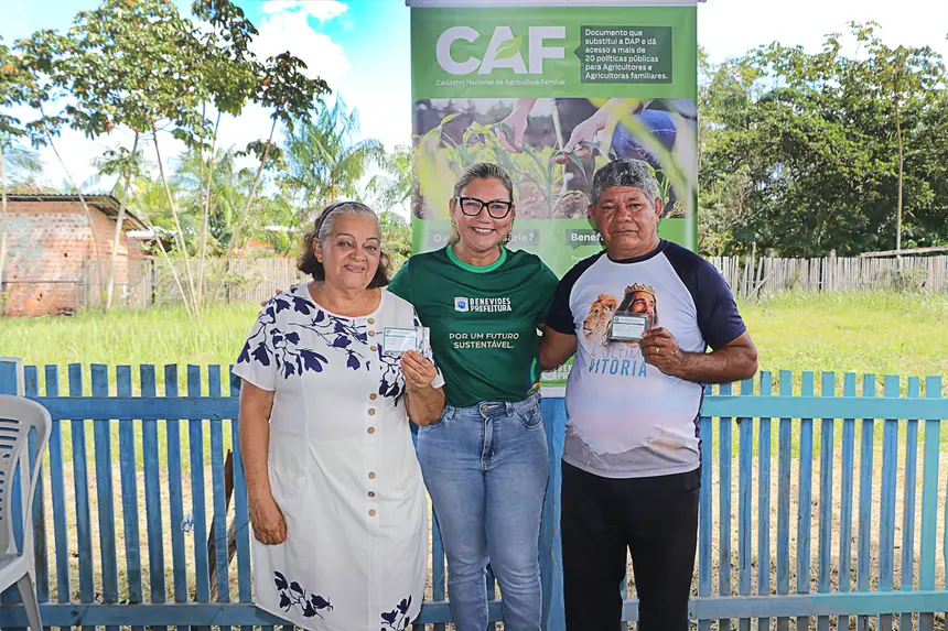 ENTREGA DE CADASTRO DE AGRICULTURA FAMILIAR NELSON MANDELA <div class='credito_fotos'>Foto: Márcio Souza &nbsp;&nbsp;|&nbsp;&nbsp; <a href='/midias/2026/originais/20260630124548-GF00009459-F00119001.webp' download><i class='fa-solid fa-download'></i> Download</a></div>