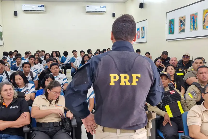  <div class='credito_fotos'>Foto:  &nbsp;&nbsp;|&nbsp;&nbsp; <a href='/midias/2026/originais/20260924133232-GF00009542-F00124138.webp' download><i class='fa-solid fa-download'></i> Download</a></div>