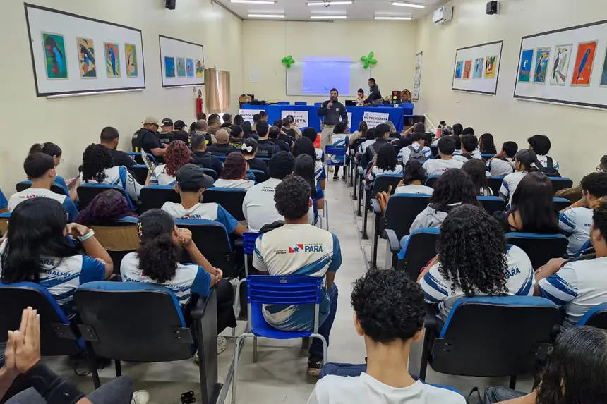  <div class='credito_fotos'>Foto:  &nbsp;&nbsp;|&nbsp;&nbsp; <a href='/midias/2026/originais/20260924133238-GF00009542-F00124140.webp' download><i class='fa-solid fa-download'></i> Download</a></div>