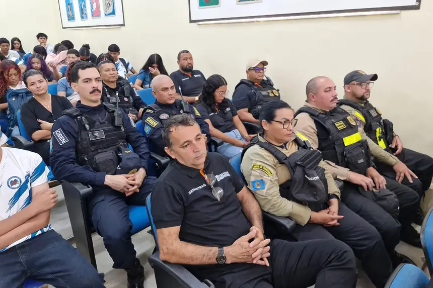  <div class='credito_fotos'>Foto:  &nbsp;&nbsp;|&nbsp;&nbsp; <a href='/midias/2026/originais/20260924133318-GF00009542-F00124156.webp' download><i class='fa-solid fa-download'></i> Download</a></div>