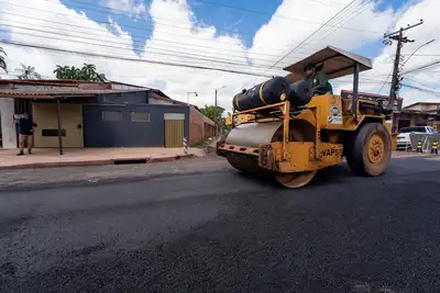notícia: Prefeitura avança com obras estratégicas e leva novo asfalto e drenagem para diversas ruas de Benevides